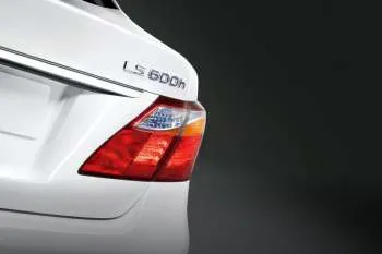 Lexus LS 600h Executive – fotka 4