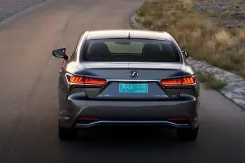 Lexus LS (od 2018) – fotka 15