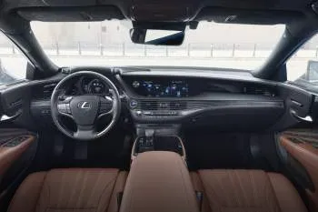 Lexus LS (od 2018) – fotka 18