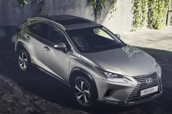 Lexus NX (od 2017) – fotka 9