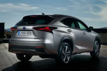 Lexus NX (od 2017) – fotka 12