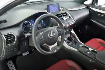Lexus NX (2014 – 2017) – fotka 29