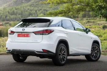 Lexus RX (od 2019) – fotka 12