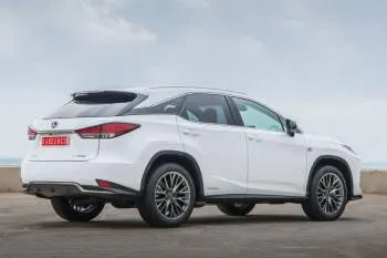 Lexus RX (od 2019) – fotka 16