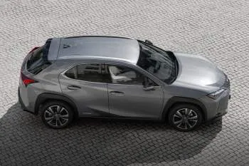 Lexus UX (od 2019) – fotka 7