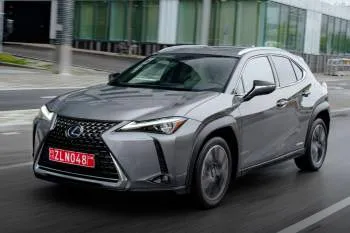 Lexus UX (od 2019) – fotka 13