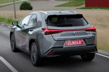Lexus UX (od 2019) – fotka 16