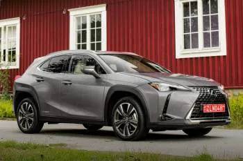 Lexus UX (od 2019) – fotka 17
