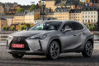 Lexus UX (od 2019) – fotka 24