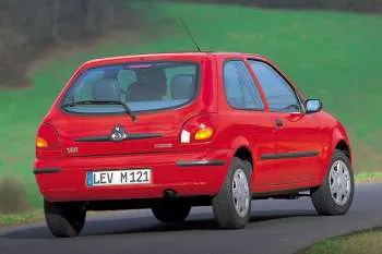 Mazda 121 päťdverový hatchback (2000 – 2001) – fotka 2