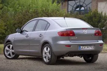 Mazda 3 Sedan (2003 – 2006) – fotka 3