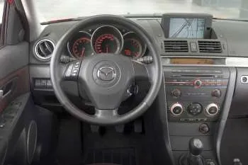 Mazda 3 Sedan (2003 – 2006) – fotka 10