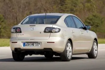 Mazda 3 Sedan 2.0 CiTD hp GT-M – fotka 4