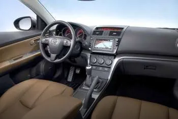 Mazda 6 sedan (2010 – 2012) – fotka 10