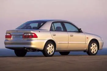 Mazda 626 2.0 Touring sedan – fotka 2