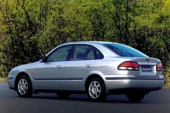 Mazda 626 hatchback (1997 – 1999) – fotka 2