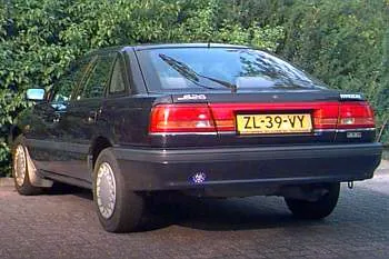 Mazda 626 2.0 D LX hatchback – fotka 2