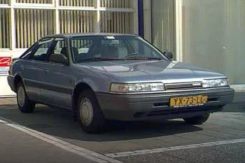 Mazda 626 2.0 D LX hatchback – fotka 3