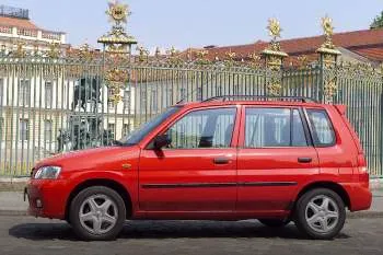 Mazda Demio (2000 – 2003) – fotka 3