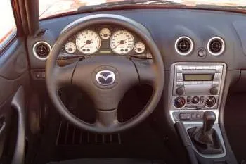 Mazda MX-5 (2004 – 2005) – fotka 2