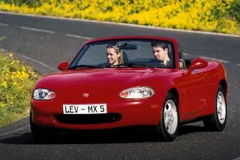 Mazda MX-5 (1998 – 2001) – fotka 3