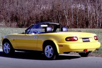Mazda MX-5 (1990 – 1998) – fotka 2