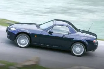 Mazda MX-5 Roadster Coupe 1.8 Executive – fotka 4