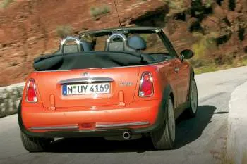 Mini Cabrio (2004 – 2009) – fotka 9