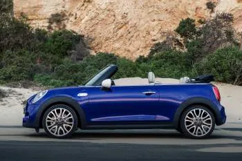 Mini Cabrio (od 2018) – fotka 33