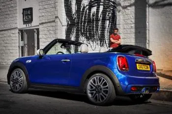 Mini Cabrio (od 2018) – fotka 43