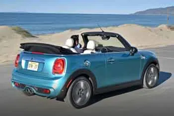 Mini Cabrio (2016 – 2018) – fotka 16