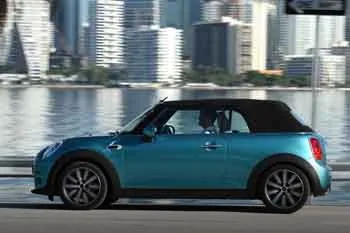 Mini Cabrio (2016 – 2018) – fotka 36