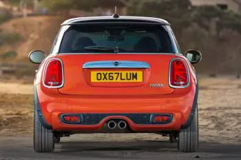 Mini One First trojdverový hatchback – fotka 4