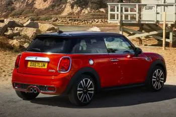 Mini Mini trojdverový hatchback (od 2018) – fotka 10