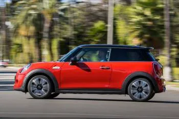 Mini Mini trojdverový hatchback (od 2018) – fotka 11