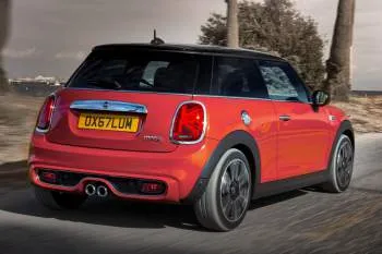 Mini Mini trojdverový hatchback (od 2018) – fotka 12