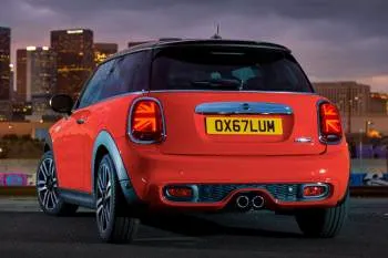 Mini Mini trojdverový hatchback (od 2018) – fotka 14