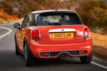 Mini Mini trojdverový hatchback (od 2018) – fotka 21