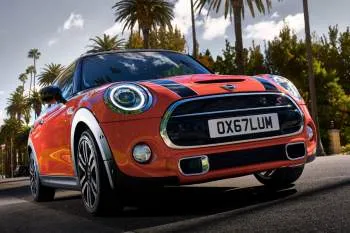 Mini Mini trojdverový hatchback (od 2018) – fotka 31