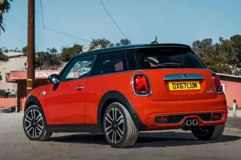 Mini Mini trojdverový hatchback (od 2018) – fotka 34