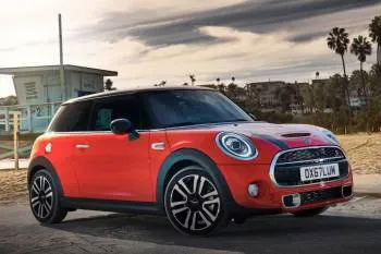 Mini Mini trojdverový hatchback (od 2018) – fotka 35