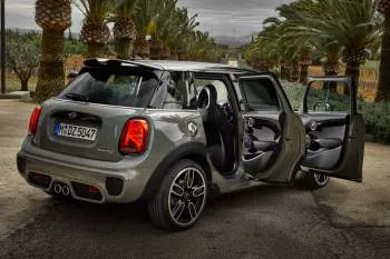 Mini Mini päťdverový hatchback (od 2018) – fotka 7