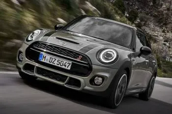 Mini Mini päťdverový hatchback (od 2018) – fotka 10