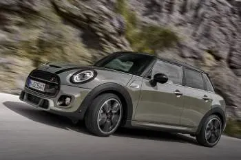 Mini Mini päťdverový hatchback (od 2018) – fotka 15