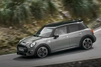 Mini Mini päťdverový hatchback (od 2018) – fotka 16