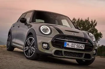 Mini Mini päťdverový hatchback (od 2018) – fotka 23