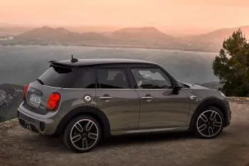 Mini Mini päťdverový hatchback (od 2018) – fotka 24