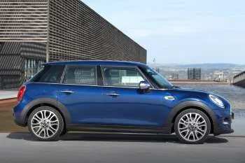Mini Mini päťdverový hatchback (2014 – 2018) – fotka 4
