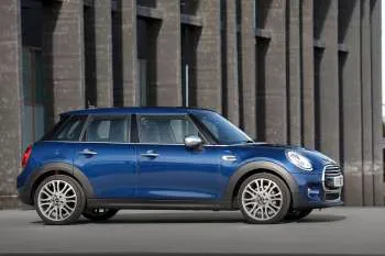 Mini Mini päťdverový hatchback (2014 – 2018) – fotka 5