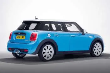 Mini Mini päťdverový hatchback (2014 – 2018) – fotka 14